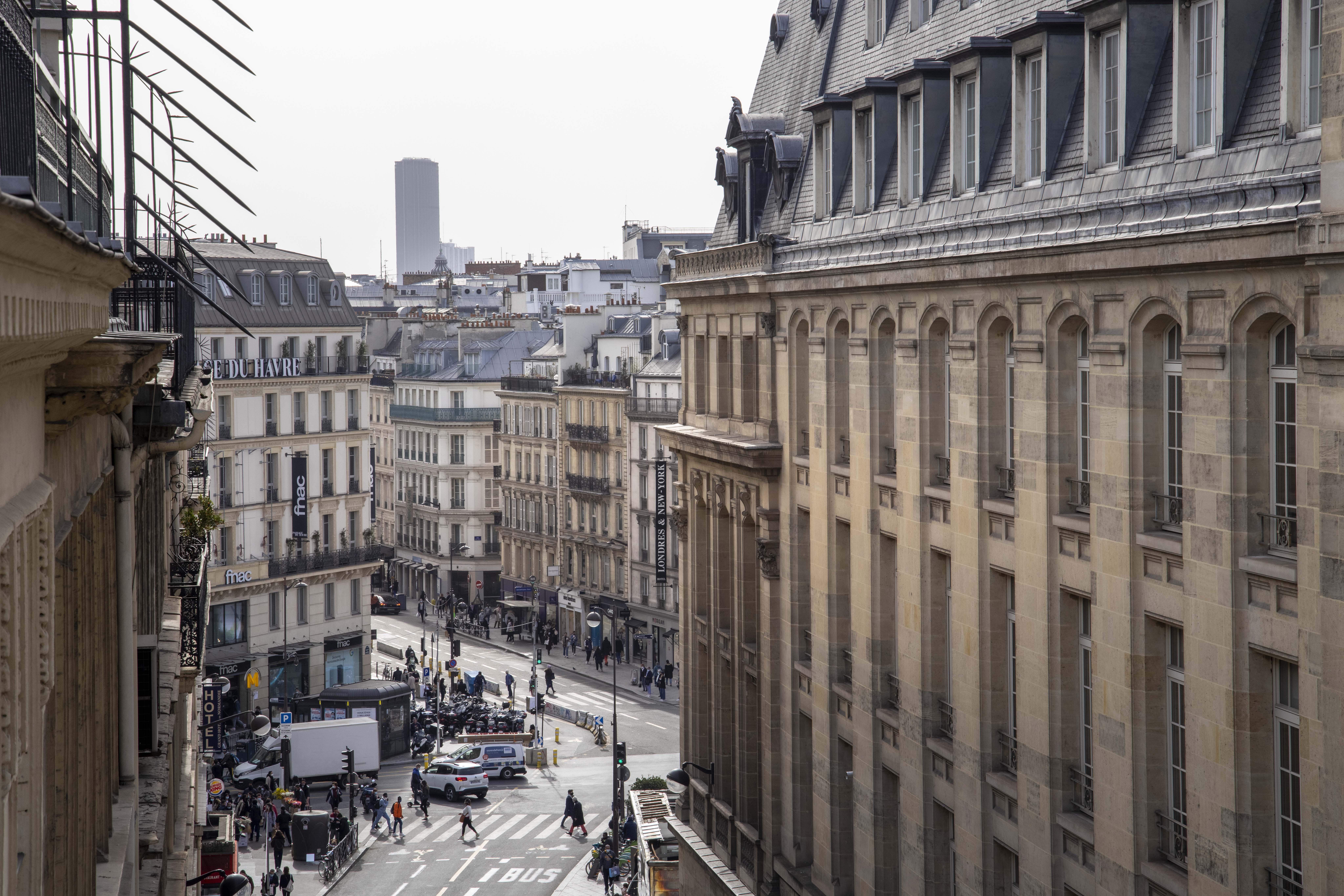 Phileas Lazare & Spa Paris Exterior photo
